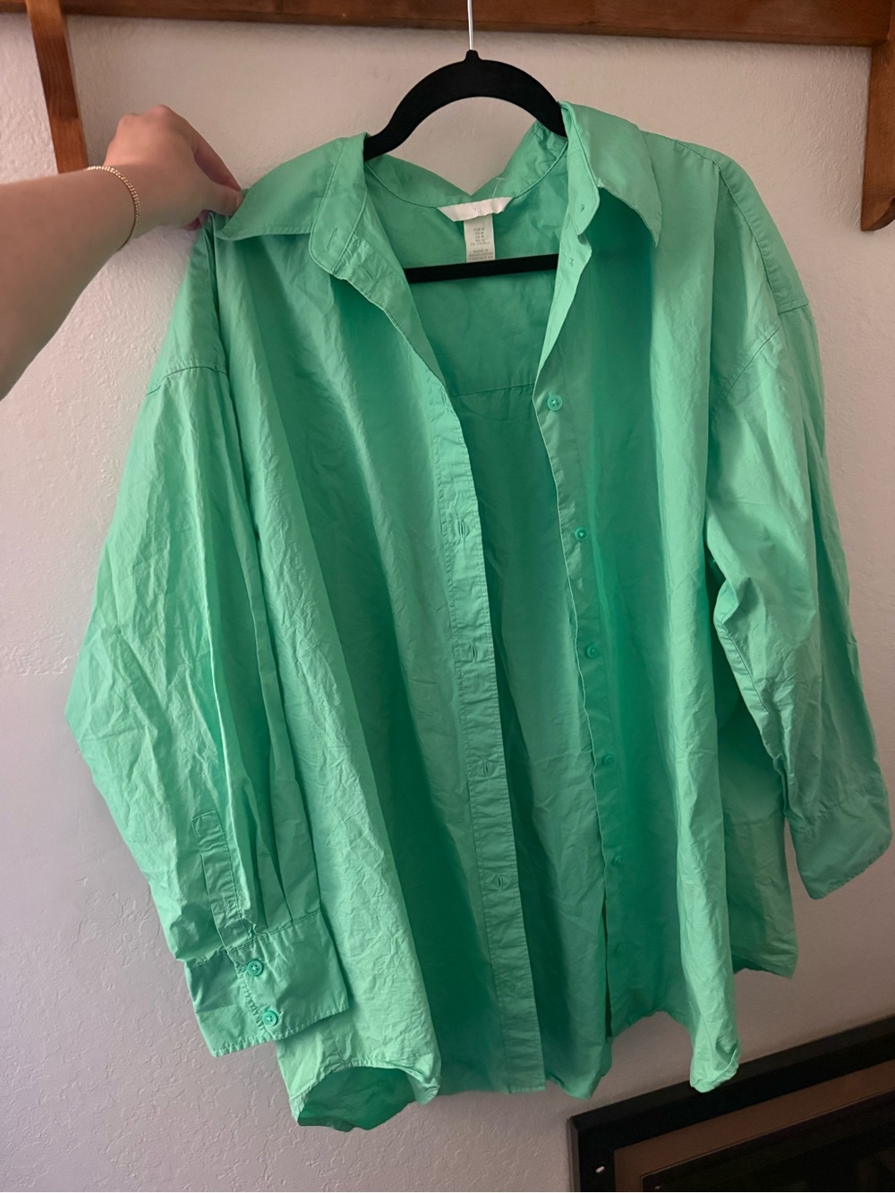 H&M Kelly Green Button Down Shirt - Picture 2 of 2